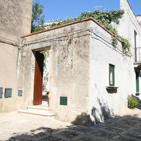Case Bruno Residenze Tipiche 埃里切 外观 照片