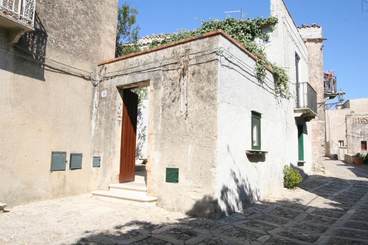 Case Bruno Residenze Tipiche 埃里切 外观 照片